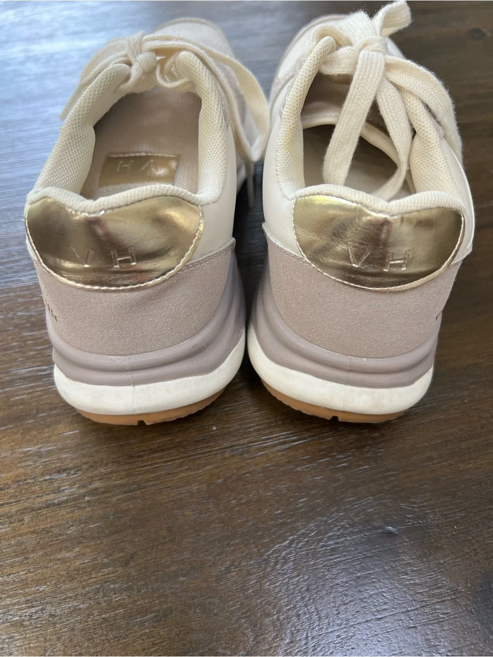 Vintage Havana Cream and Gold Star Lace-Up Sneakers